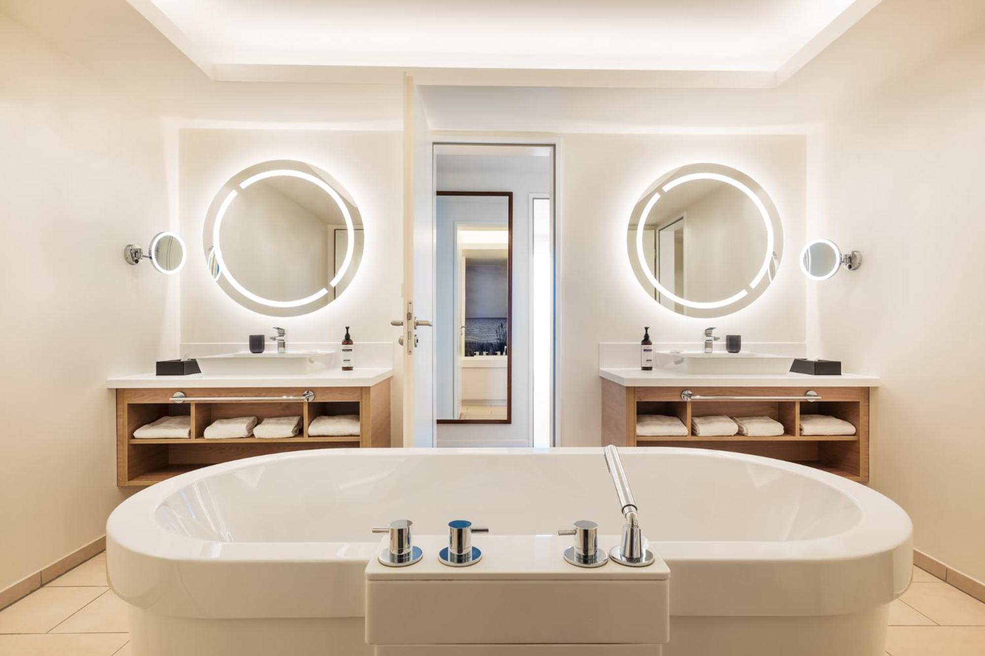 Lindner Hotel Boltenhagen, Part Of Jdv By Hyatt Ngoại thất bức ảnh